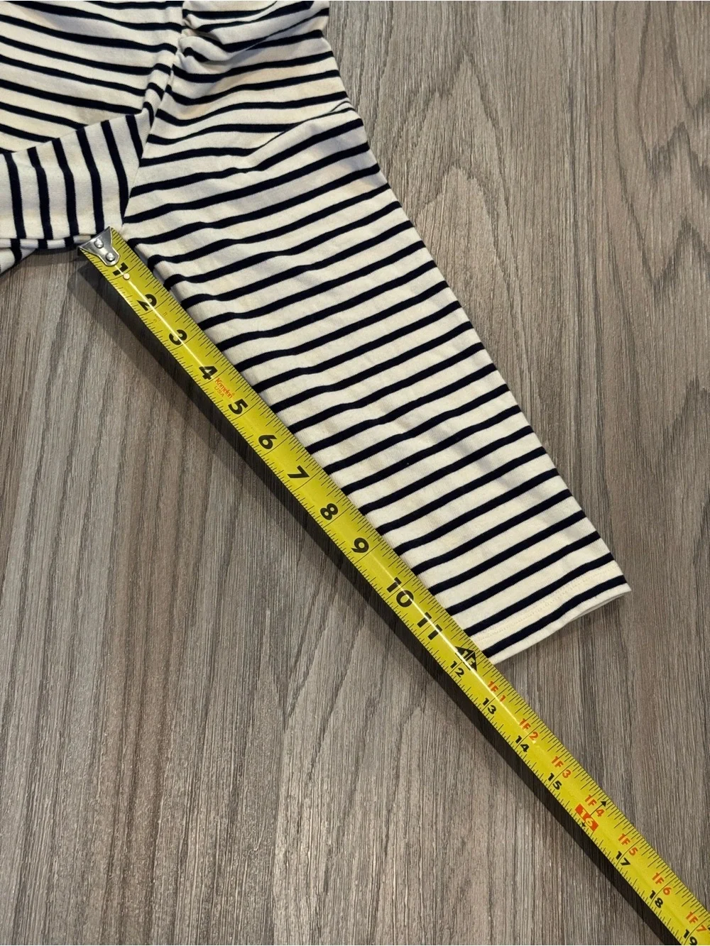 Tuckernuck Pomander Place Vesty Navy Ivory Striped Puff Sleeve Top medium